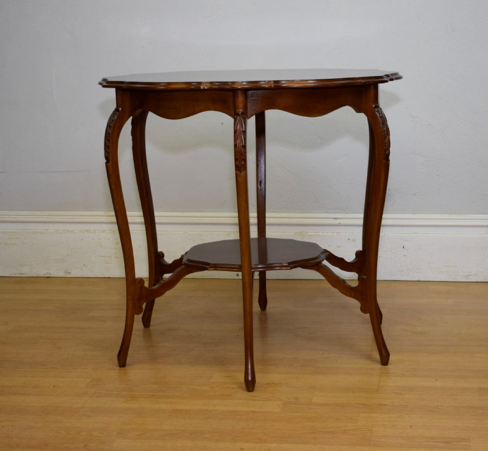 Victorian Centre Table View V