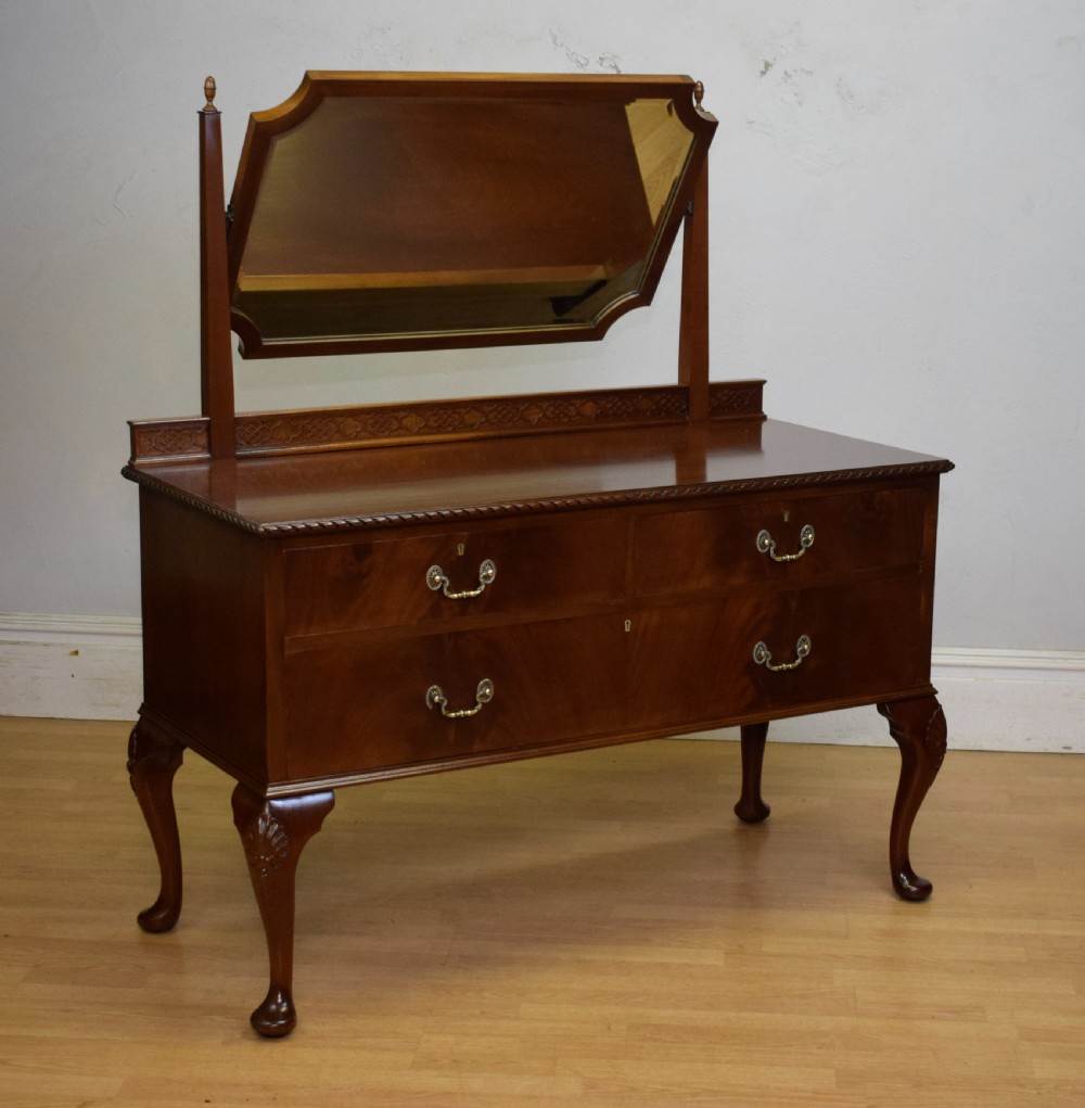 Dressing Table in Mahogany Early 20th Century  View XV
