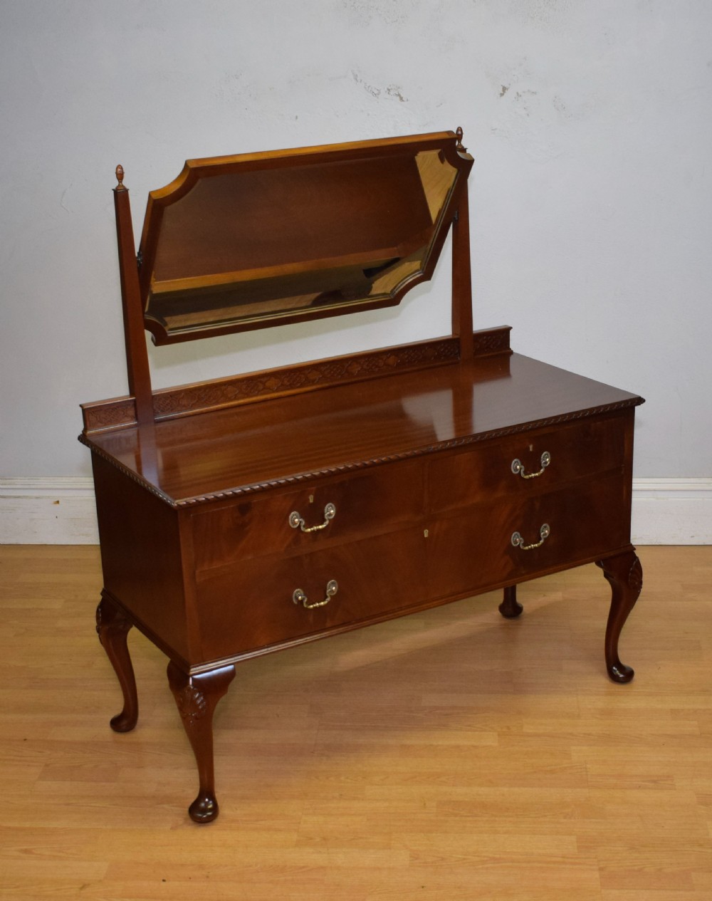 Dressing Table in Mahogany Early 20th Century  View XVI