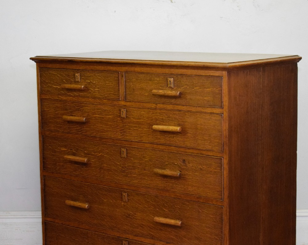 Arts & Crafts Oak Chest View V