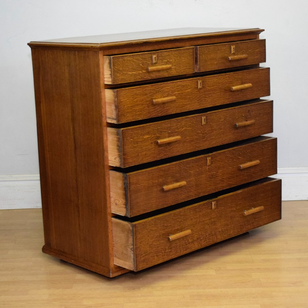 Arts & Crafts Oak Chest View XVI