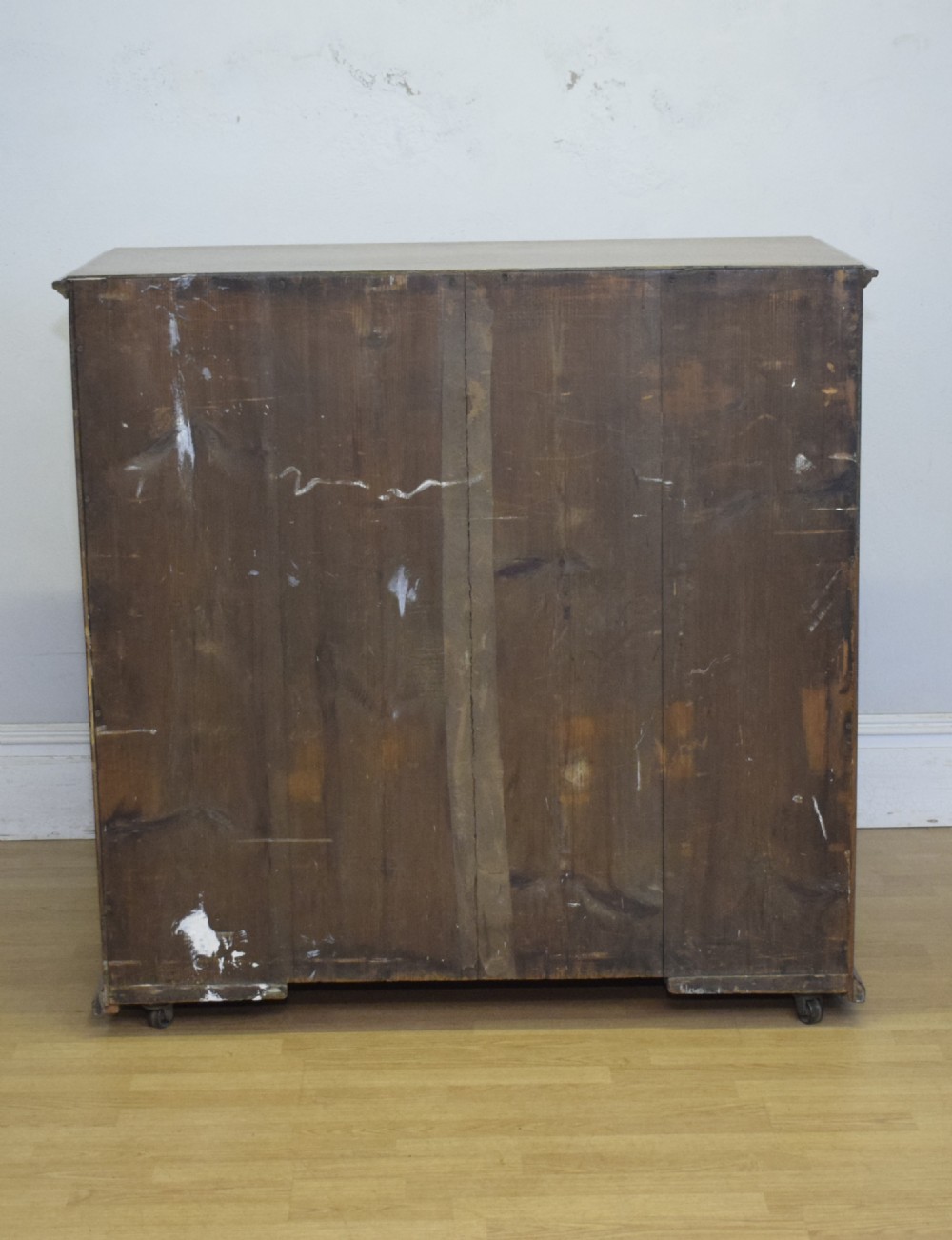 Arts & Crafts Oak Chest View XIX