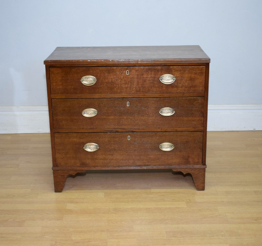 Victorian Oak Chest of Drawers View III
