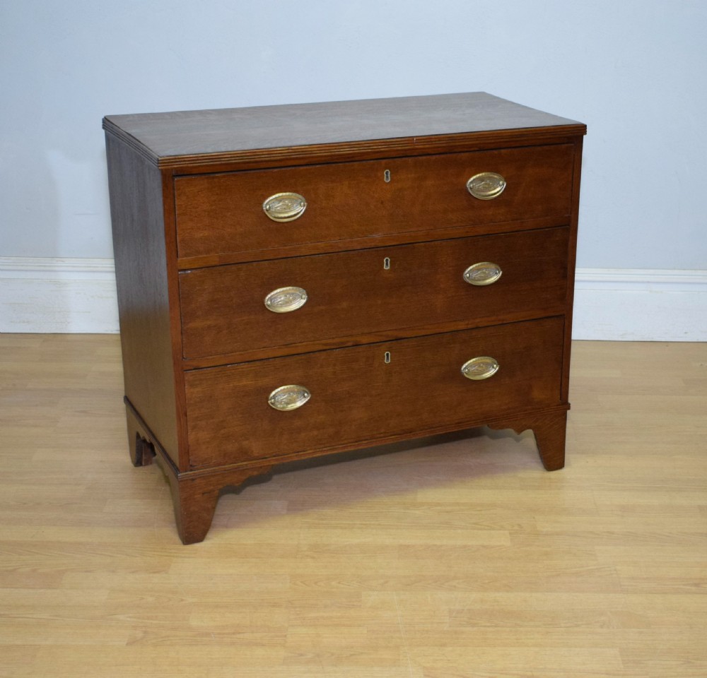 Victorian Oak Chest of Drawers View IV