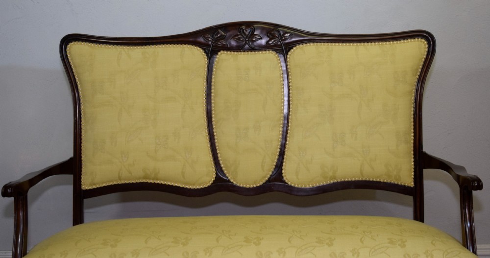 Victorian Couch, Settee Art Nouveau View VI