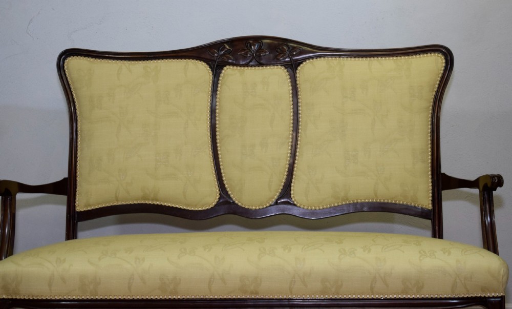 Victorian Couch, Settee Art Nouveau View VII