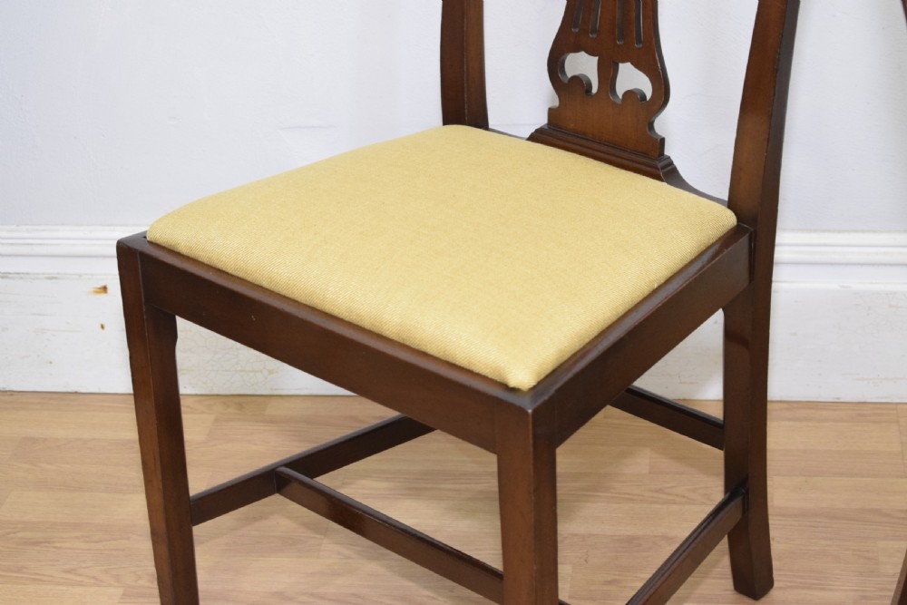 Set of 4 Mahogany Dining Chairs View XVII