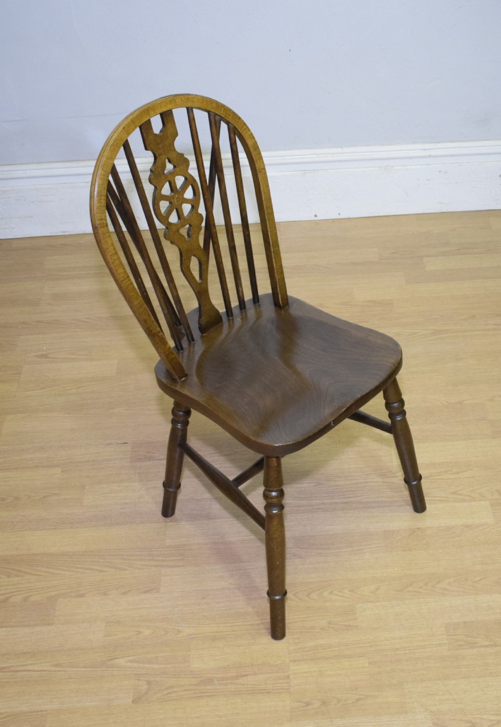 Early 20th Century Wheel Back Chair View VII