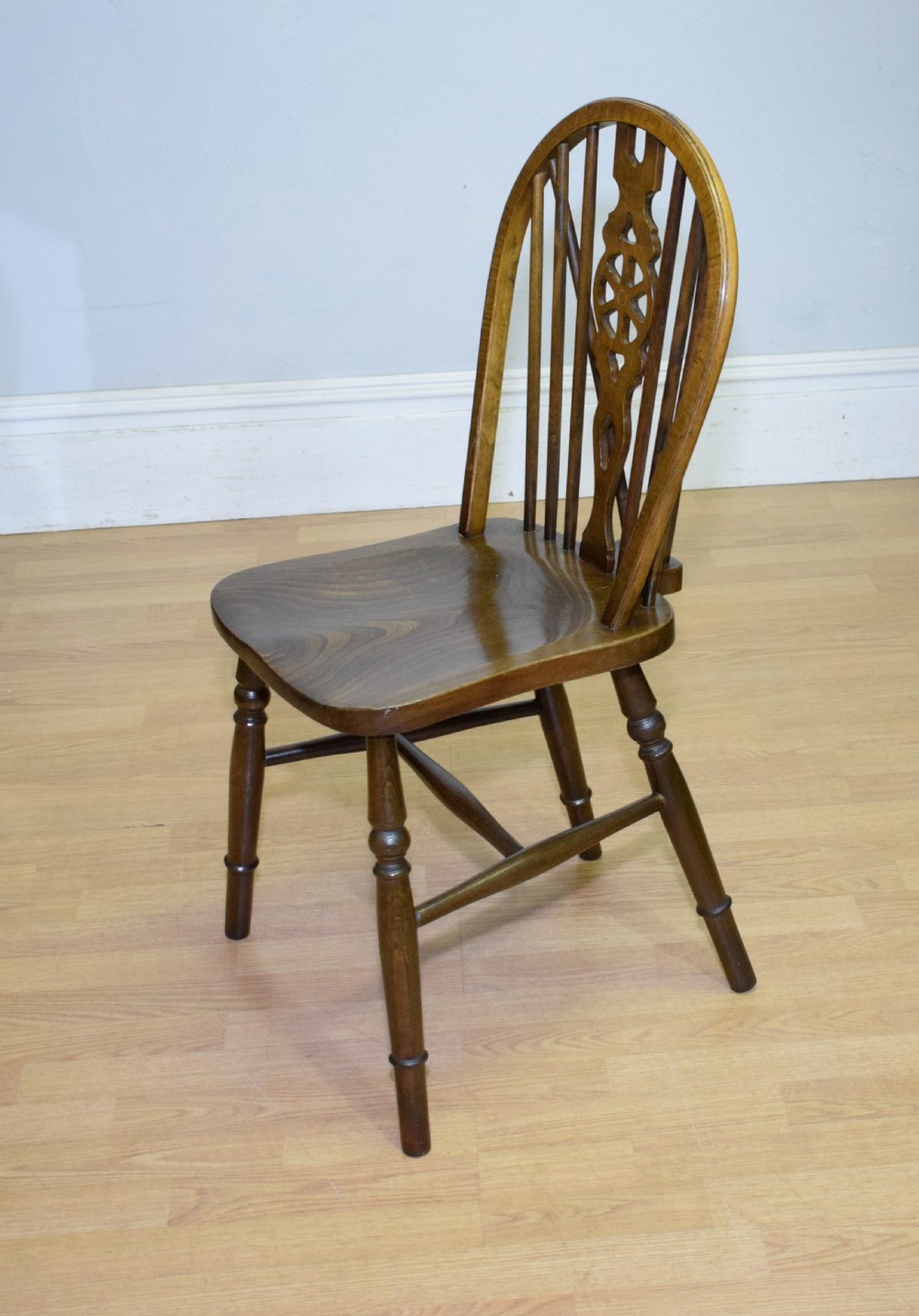 Early 20th Century Wheel Back Chair View X