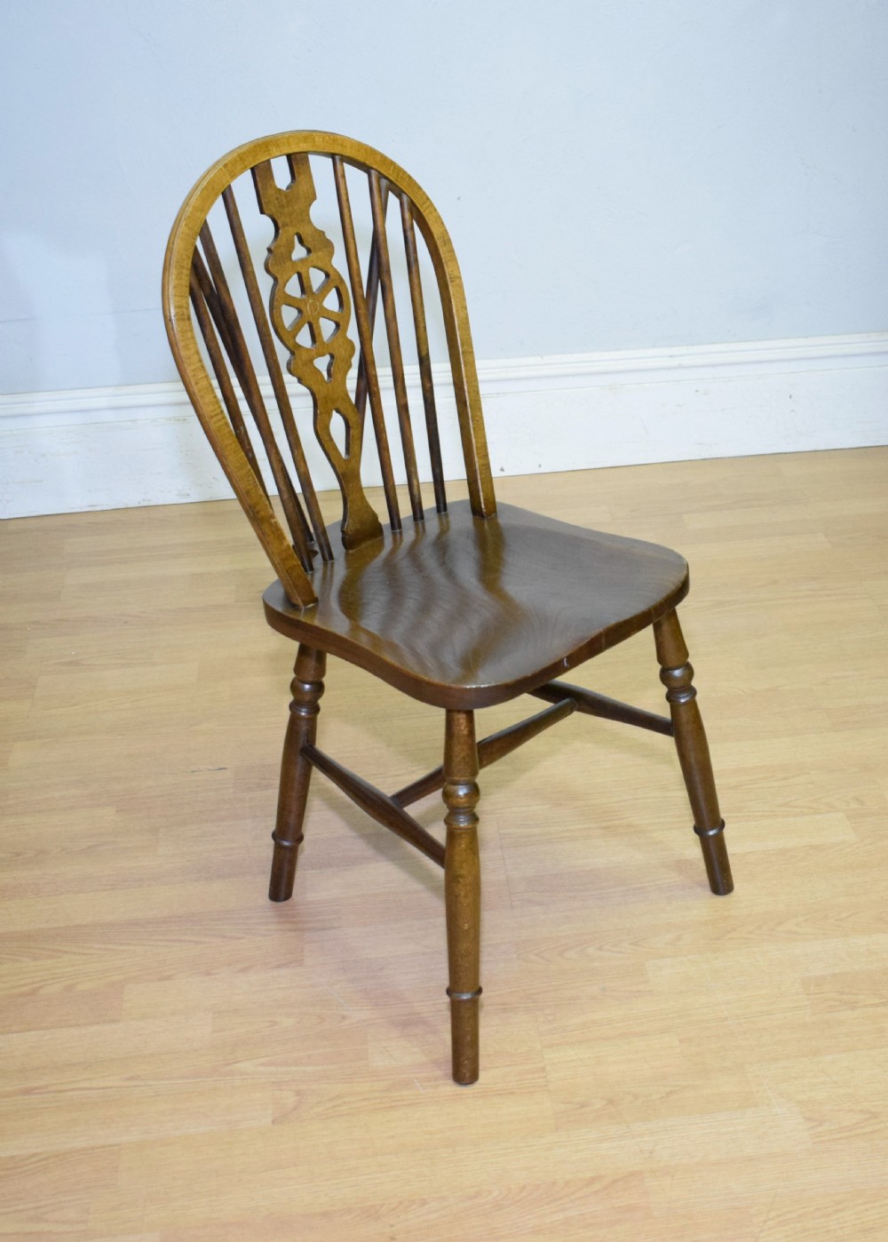 Early 20th Century Wheel Back Chair View XIV