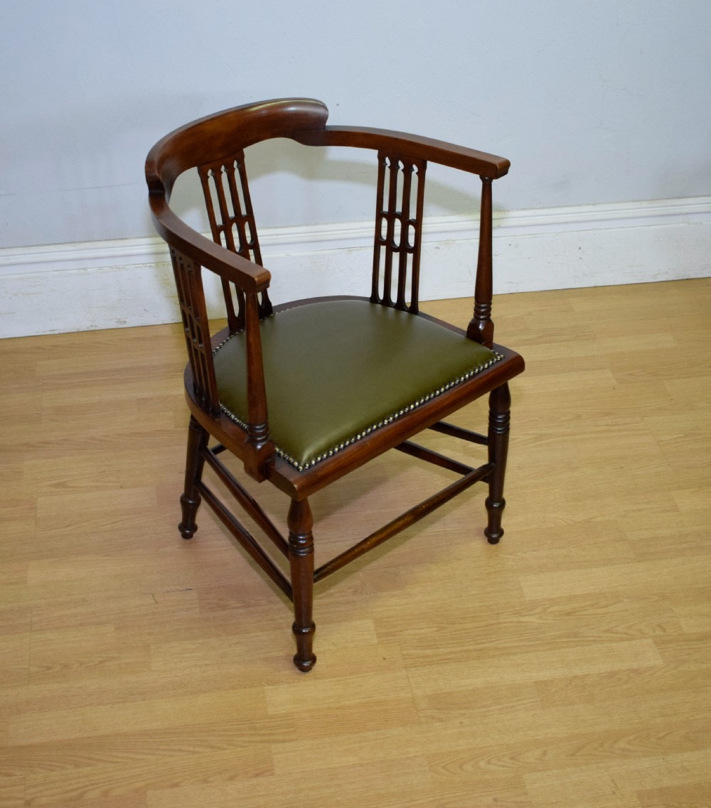  Victorian Tub Chair View VI