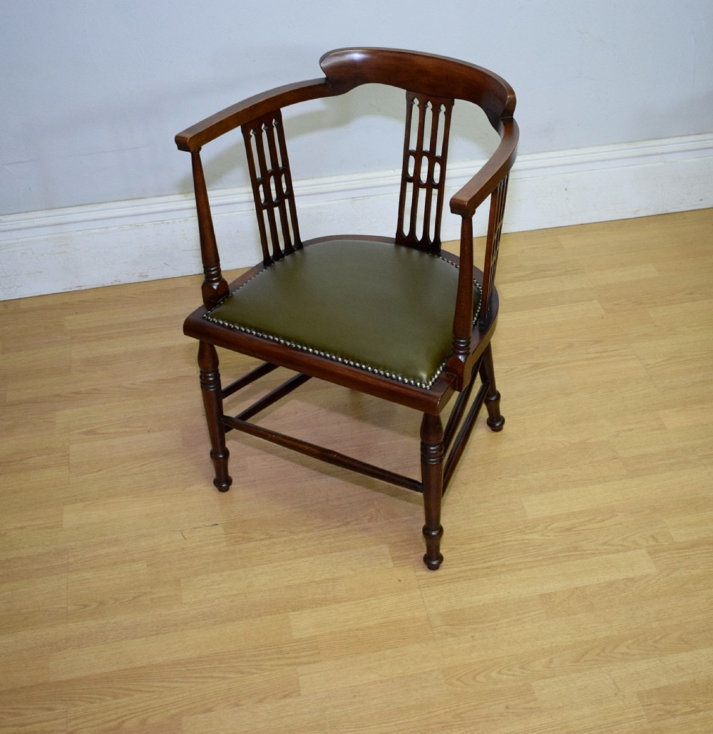  Victorian Tub Chair View X
