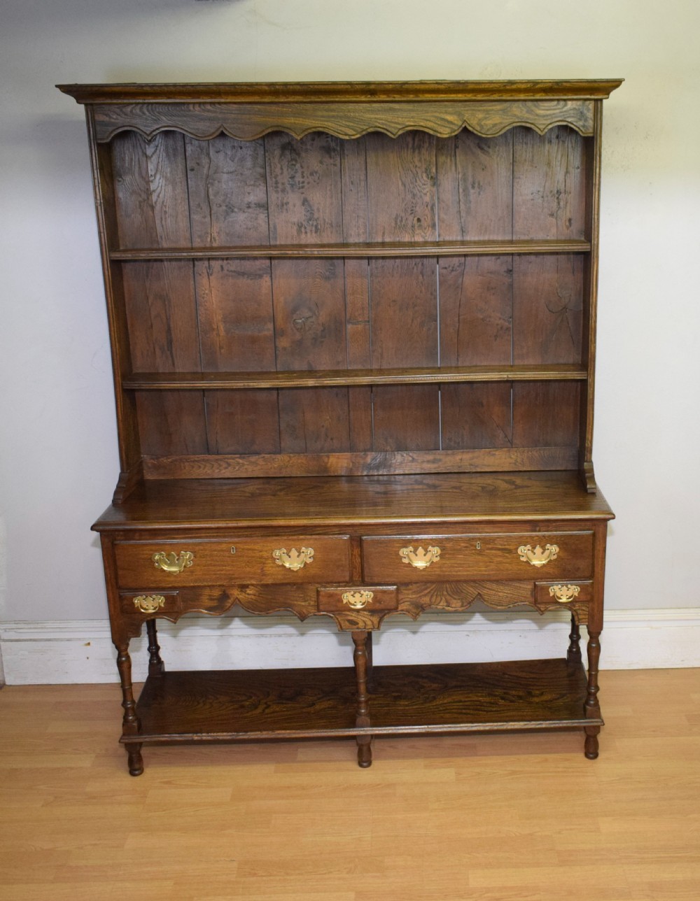 Early 20th Century Oak & Elm Dresser & Rack View II