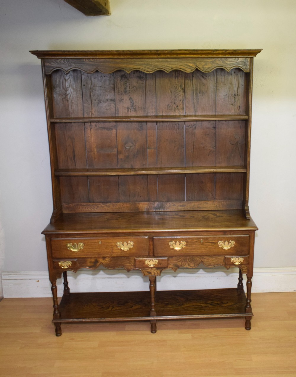 Early 20th Century Oak & Elm Dresser & Rack View III