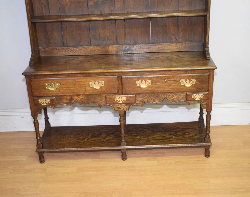 Early 20th Century Oak & Elm Dresser & Rack View VI
