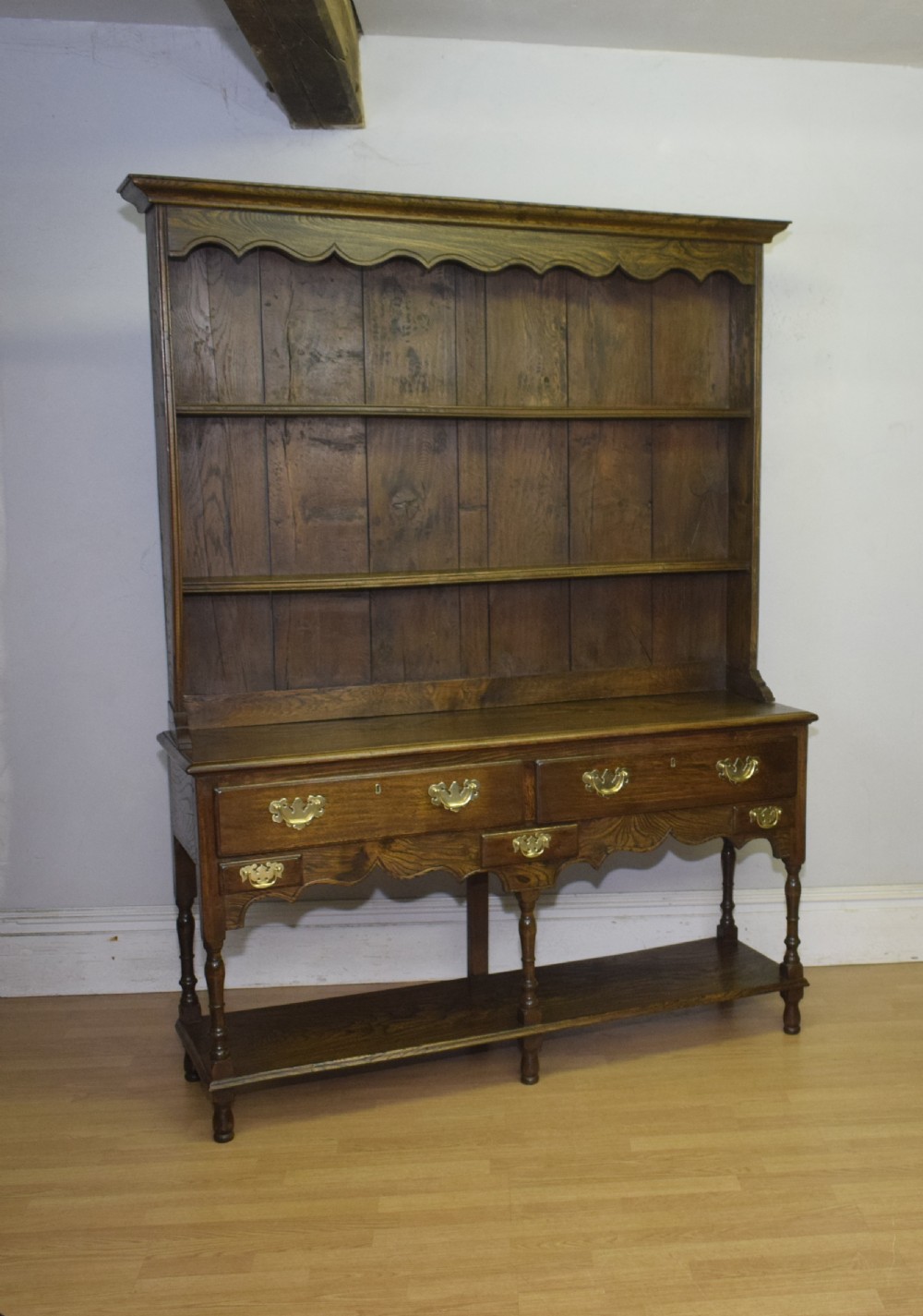 Early 20th Century Oak & Elm Dresser & Rack View VIII