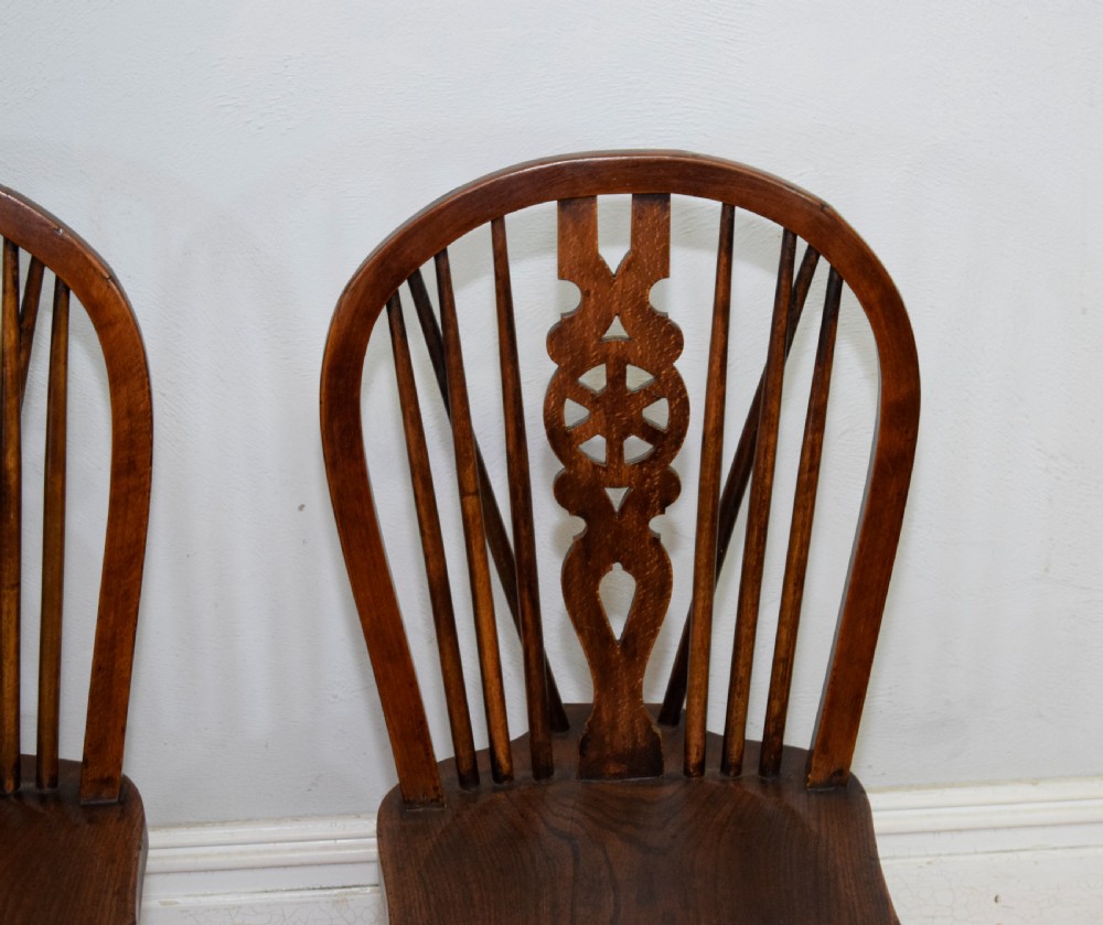 Set of 4 Victorian Wheel Back Dining Chairs View XV
