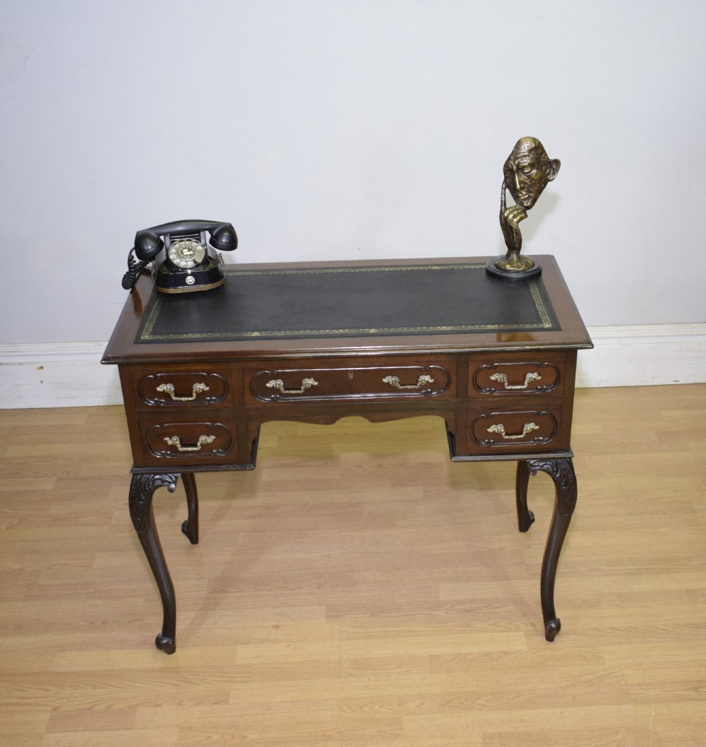 Victorian Mahogany Desk