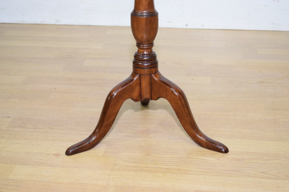 Regency Tri-Pod Table View V