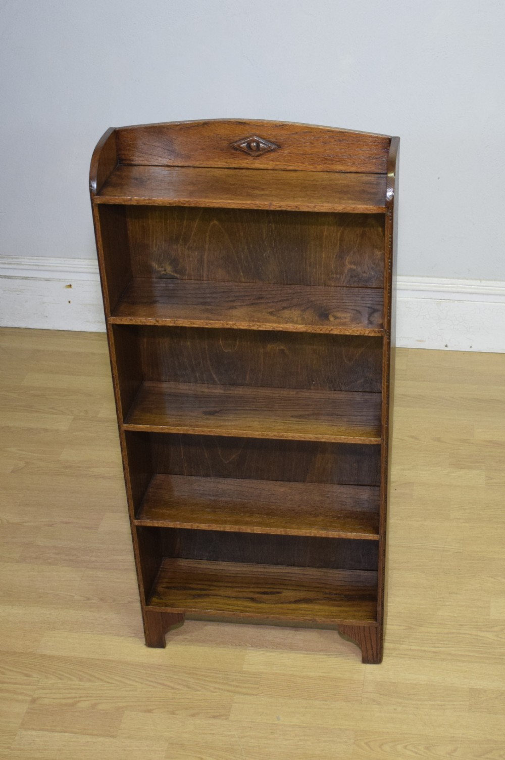 Early 20th Century Oak Bookcase View IV