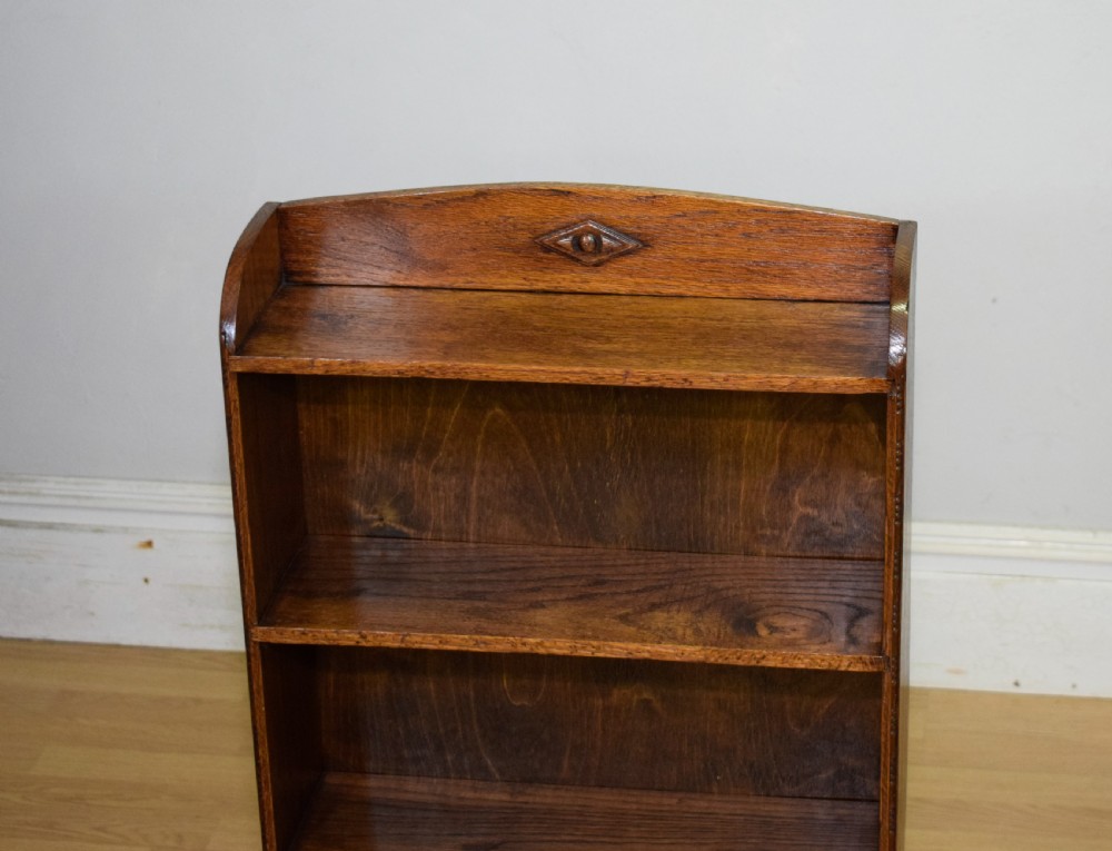 Early 20th Century Oak Bookcase View V