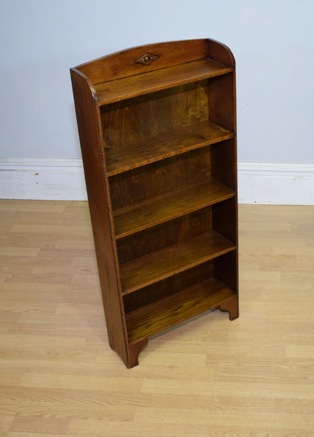 Early 20th Century Oak Bookcase View XVI