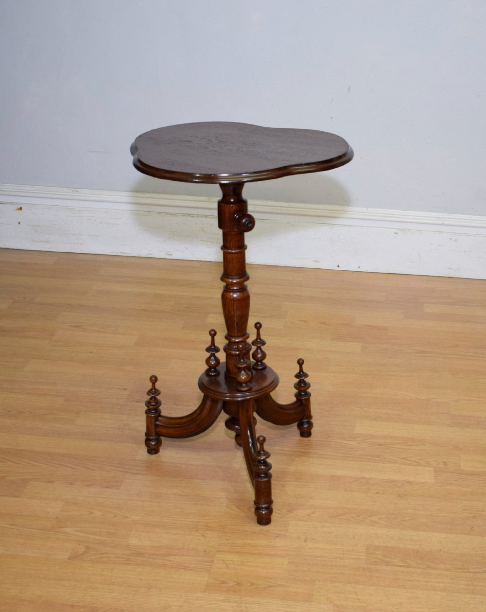 Early 20th Century Oak Tri-Pod Table View II
