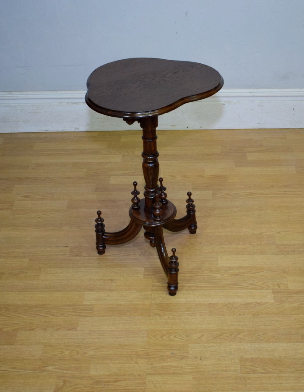 Early 20th Century Oak Tri-Pod Table View XII
