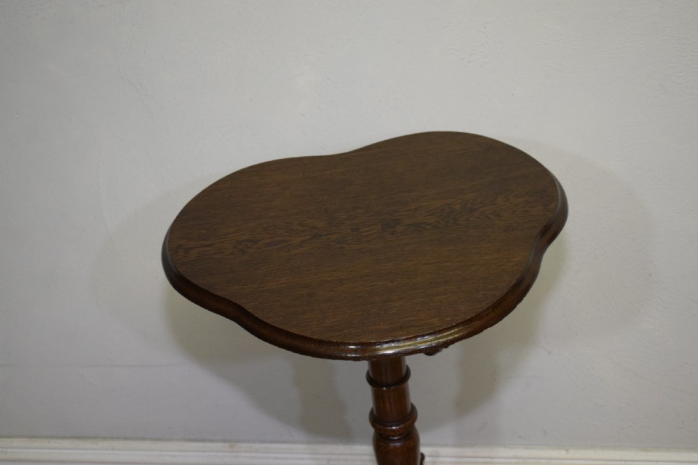 Early 20th Century Oak Tri-Pod Table View XVIII
