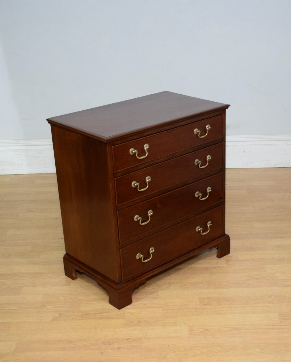 19th Century Mahogany Bachelors Chest of Drawers View XI