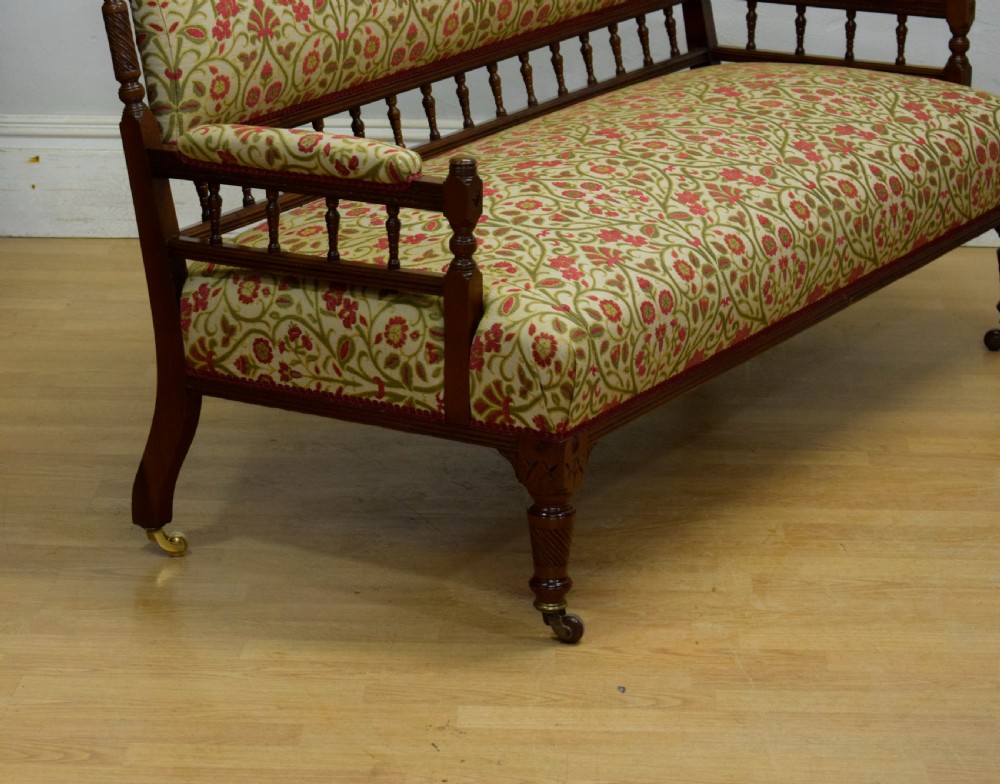 Late Victorian Walnut Couch View XVIII