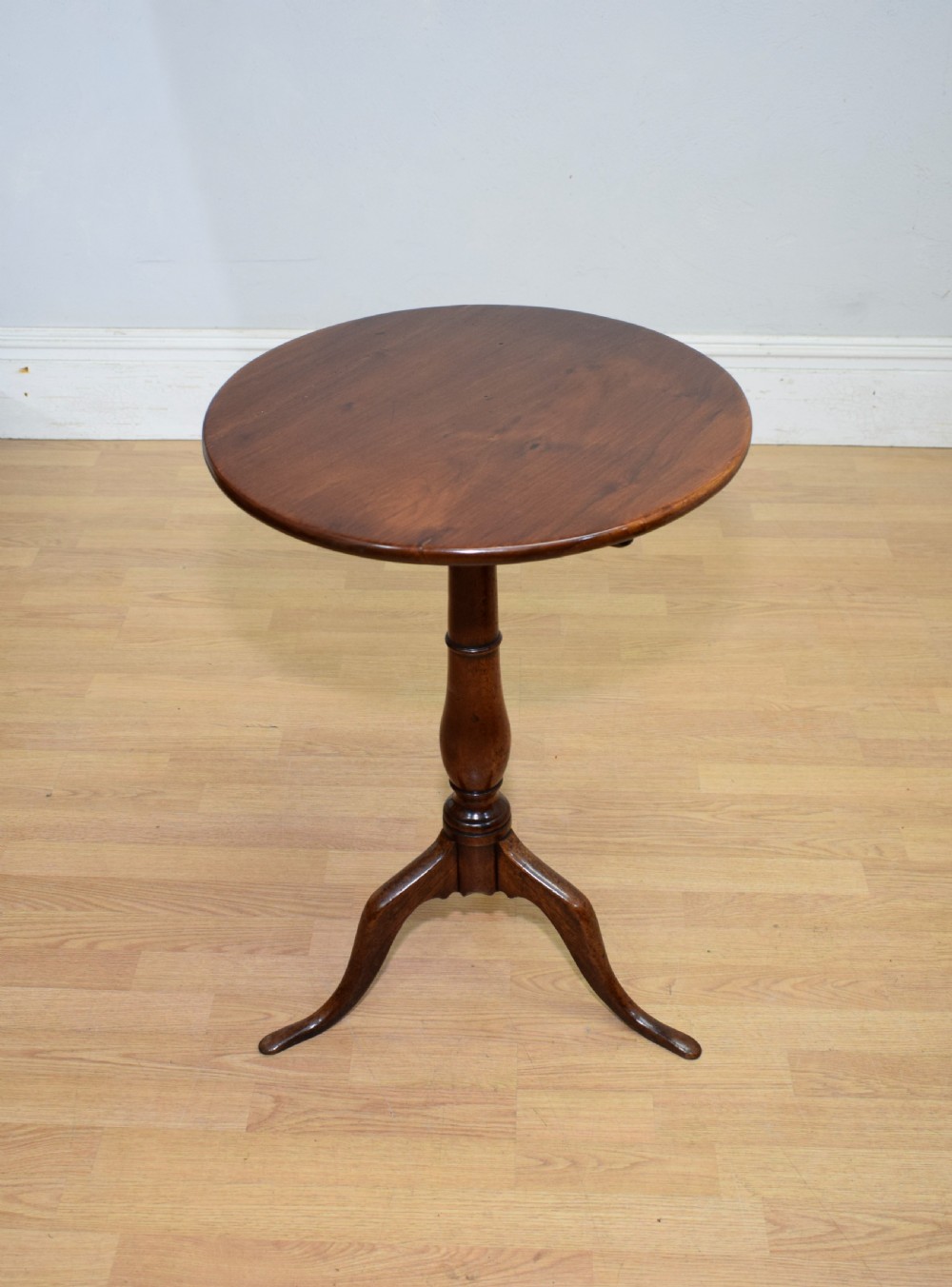 Georgian Period Walnut Tripod Table
