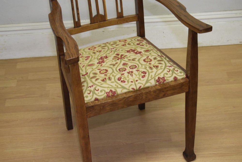 Antique Arts & Crafts Oak Armchair View VI