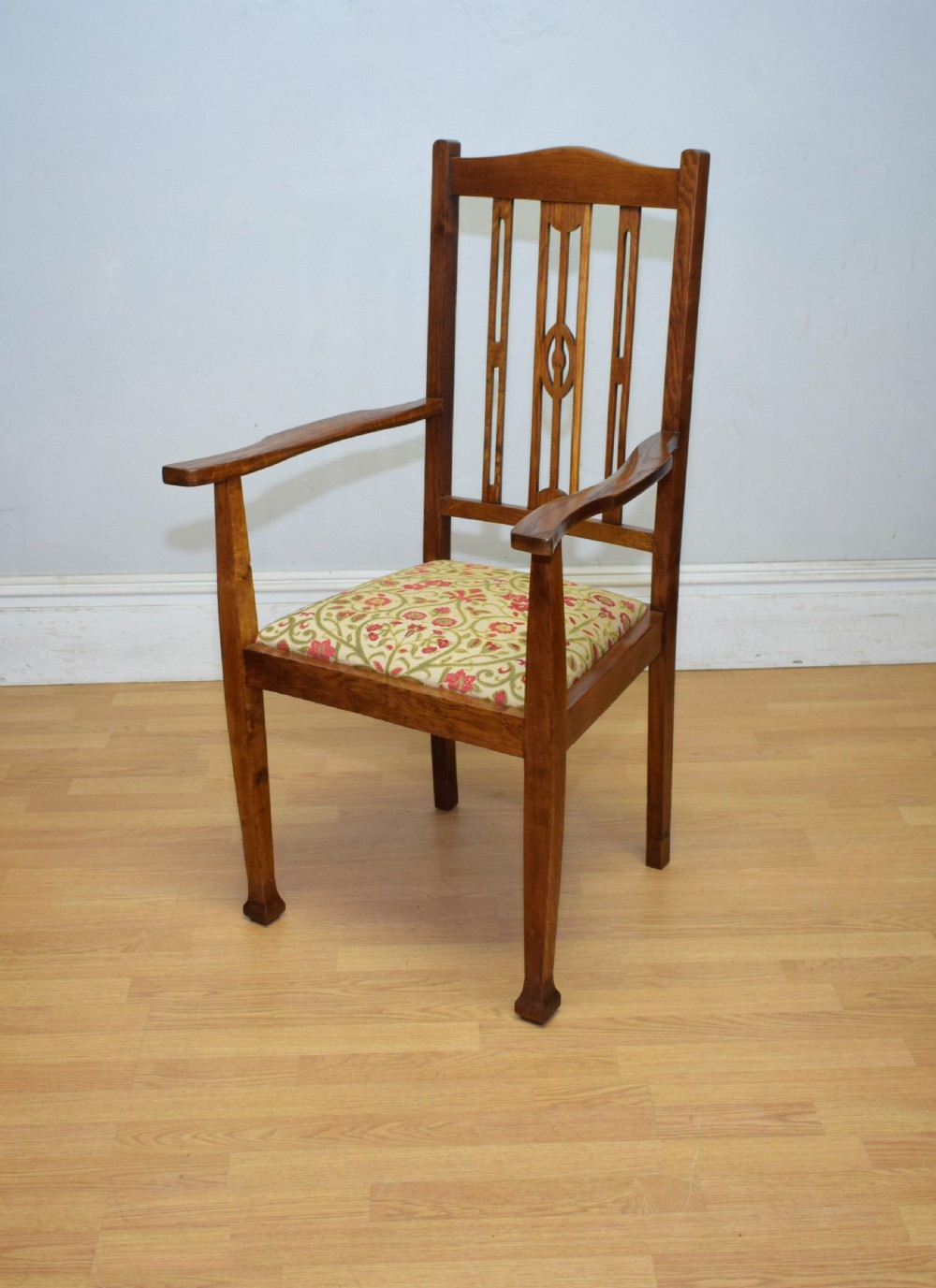 Antique Arts & Crafts Oak Armchair View XII