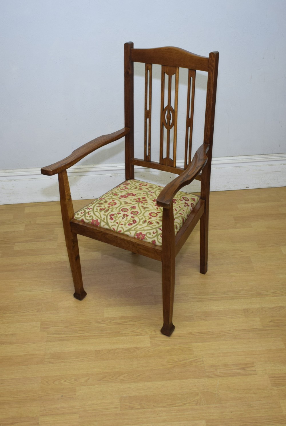 Antique Arts & Crafts Oak Armchair View XIII