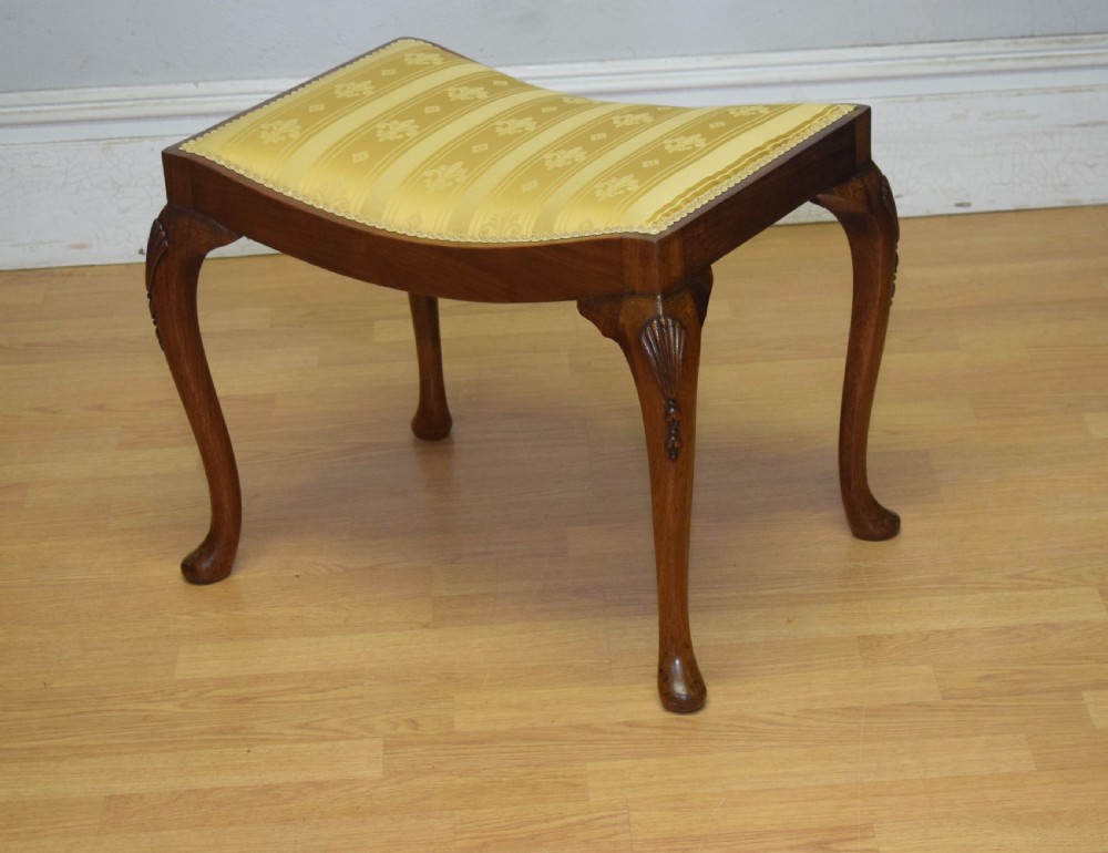  Dressing Table Walnut Stool Early 20th Century View IV