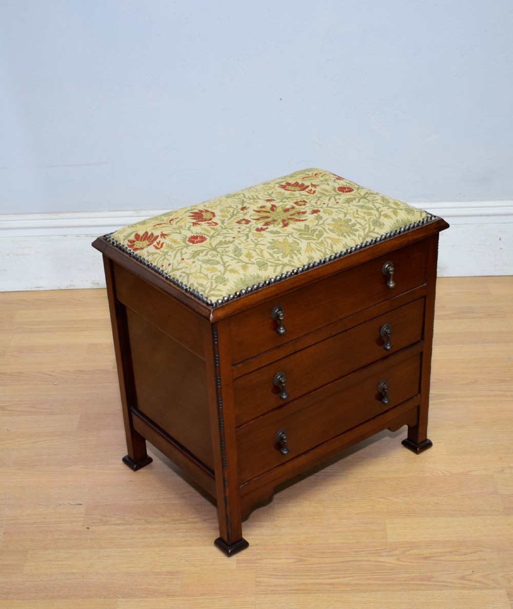 Antique Arts & Crafts Piano Stool