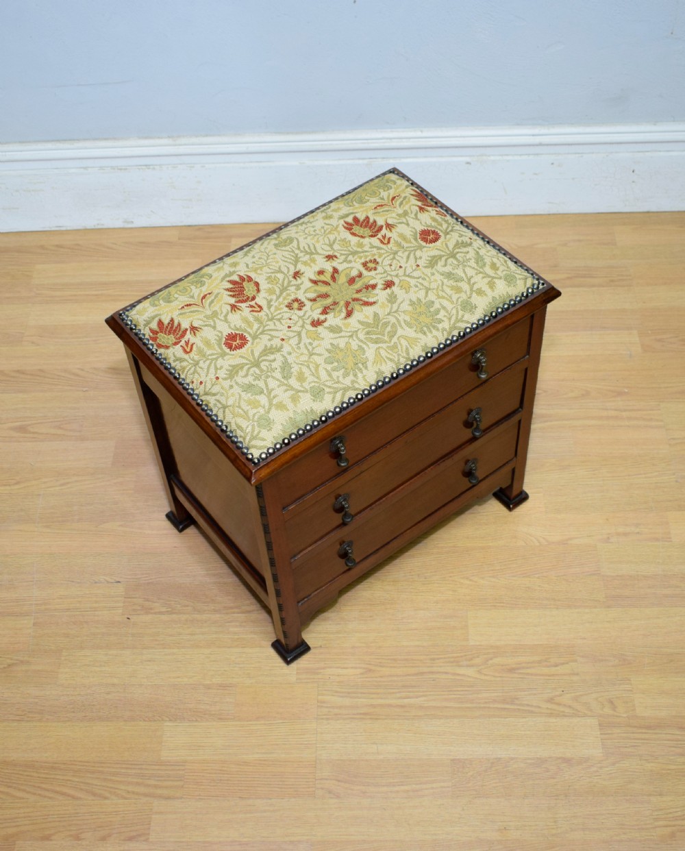 Antique Arts & Crafts Piano Stool View XIII