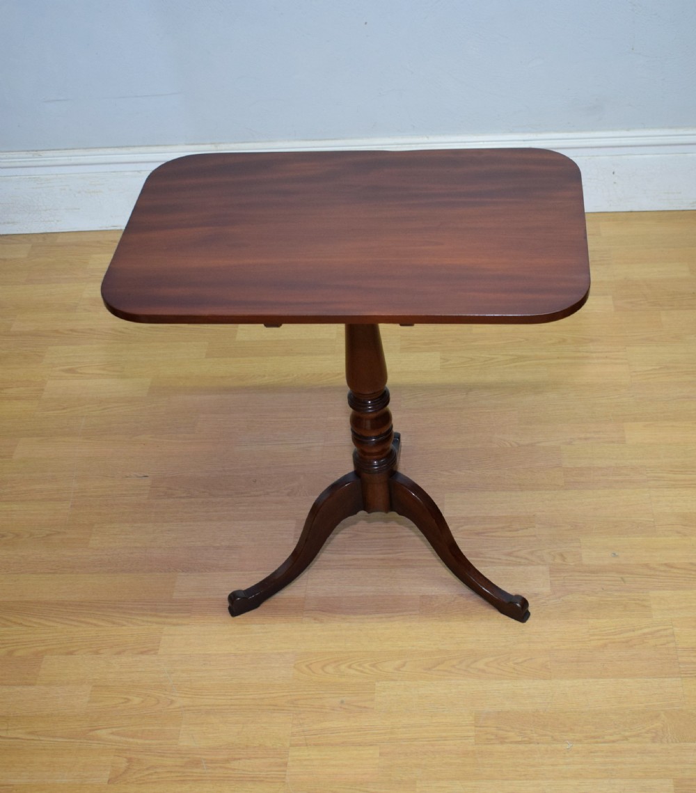Georgian Mahogany Tri Pod Table












Antique Georgian Tripod Tilt Top Table View XII
