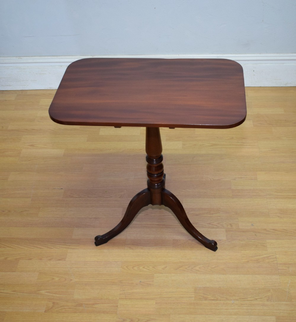 Georgian Mahogany Tri Pod Table












Antique Georgian Tripod Tilt Top Table View XIV