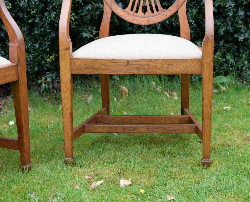  Early 20th Century Pair of Oak Armchairs View VI