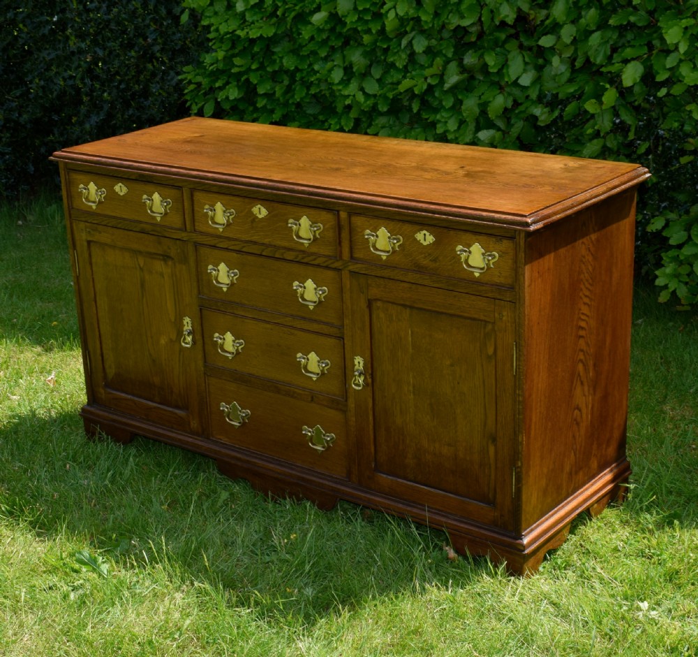 Early 20th Century Georgian Oak Dresser Base