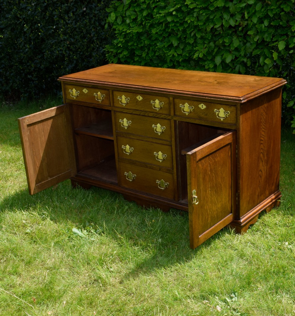 Early 20th Century Georgian Oak Dresser Base View XXI