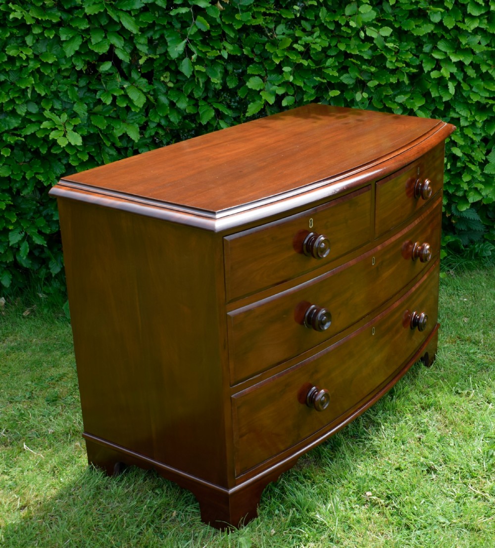 Victorian Bow Fronted Chest of Drawers View XI