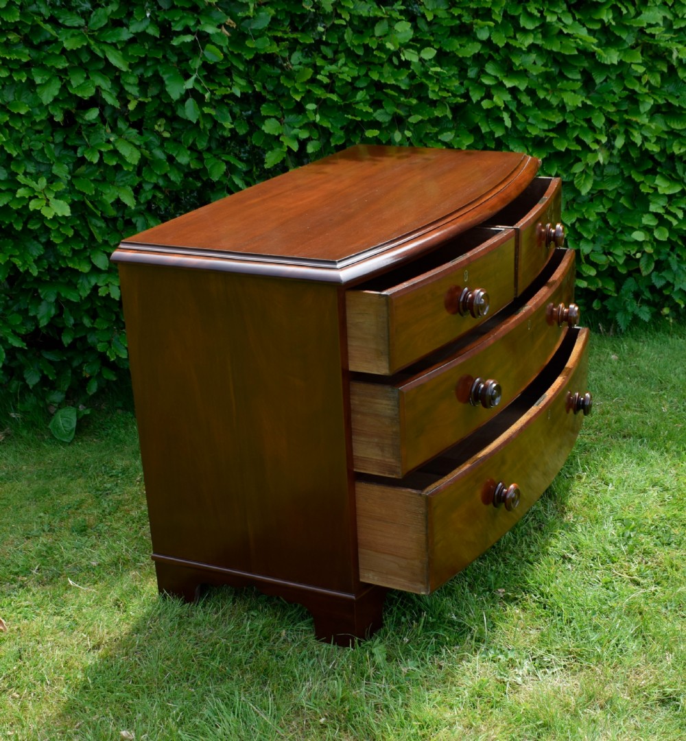 Victorian Bow Fronted Chest of Drawers View XIV