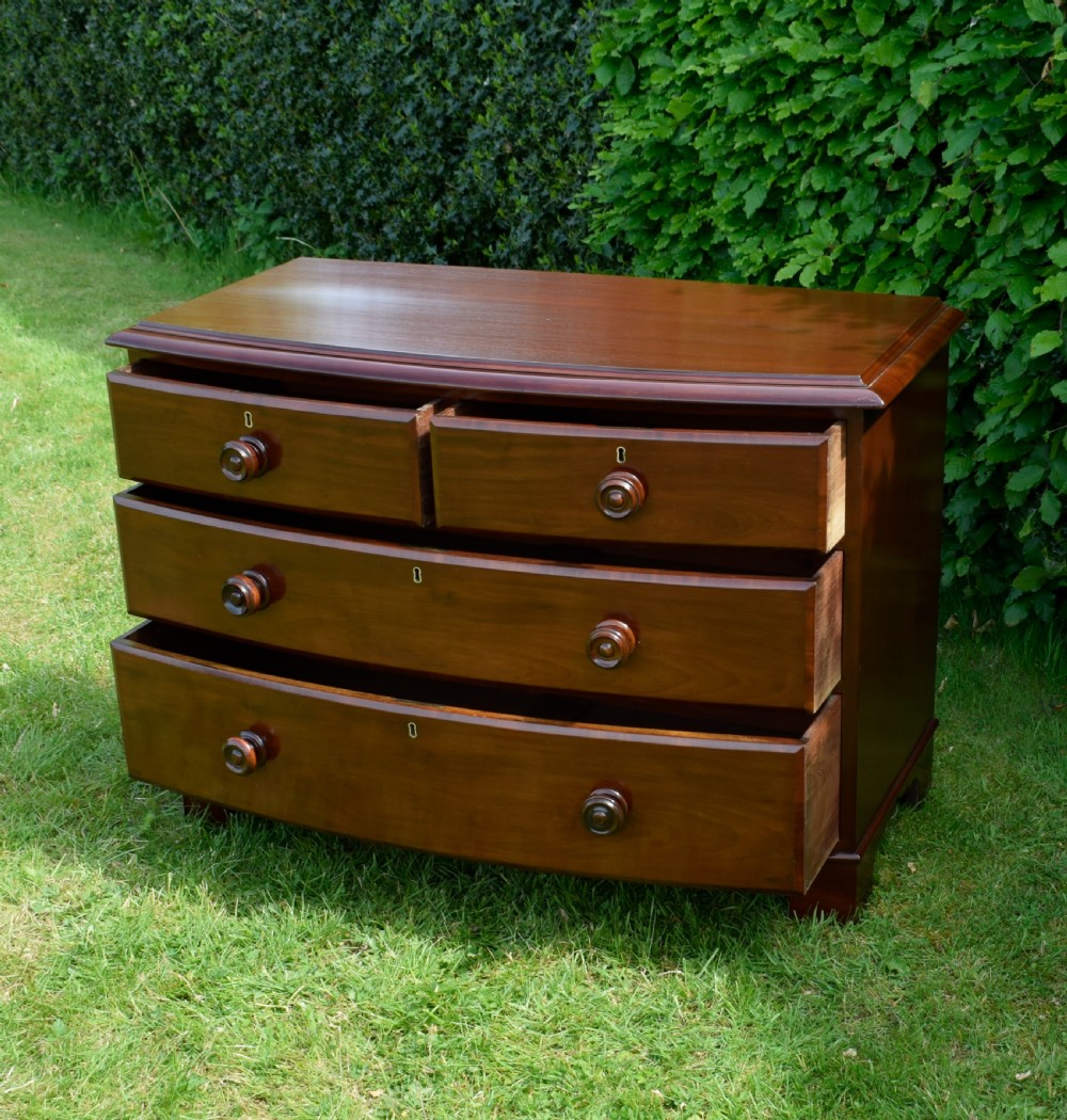 Victorian Bow Fronted Chest of Drawers View XVI