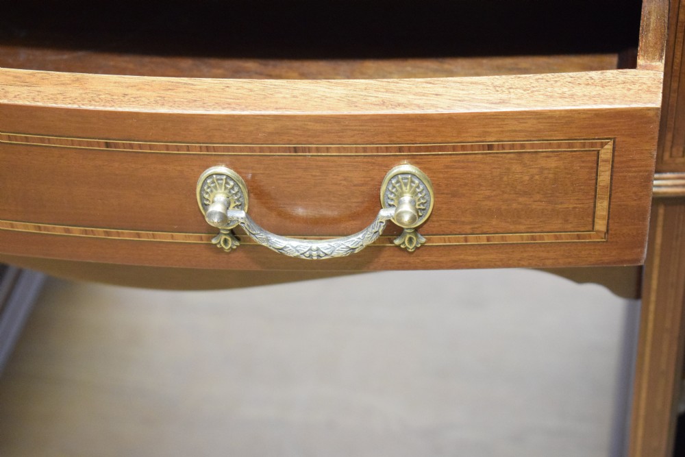 Edwardian Mahogany & Inlaid Desk View XVII