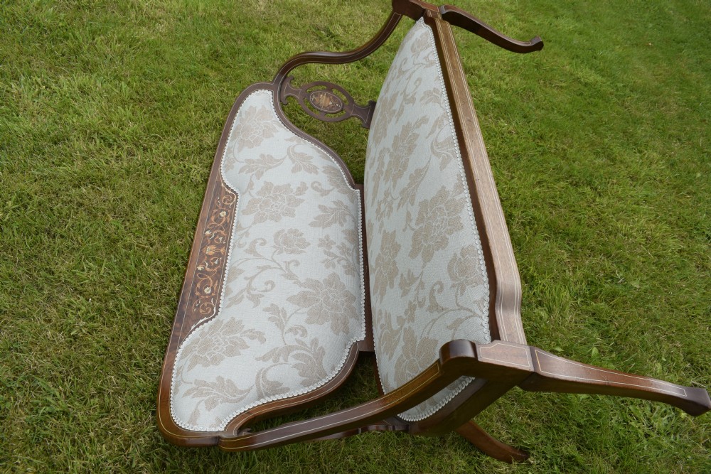 Victorian Mahogany & Rosewood Couch View XXIV