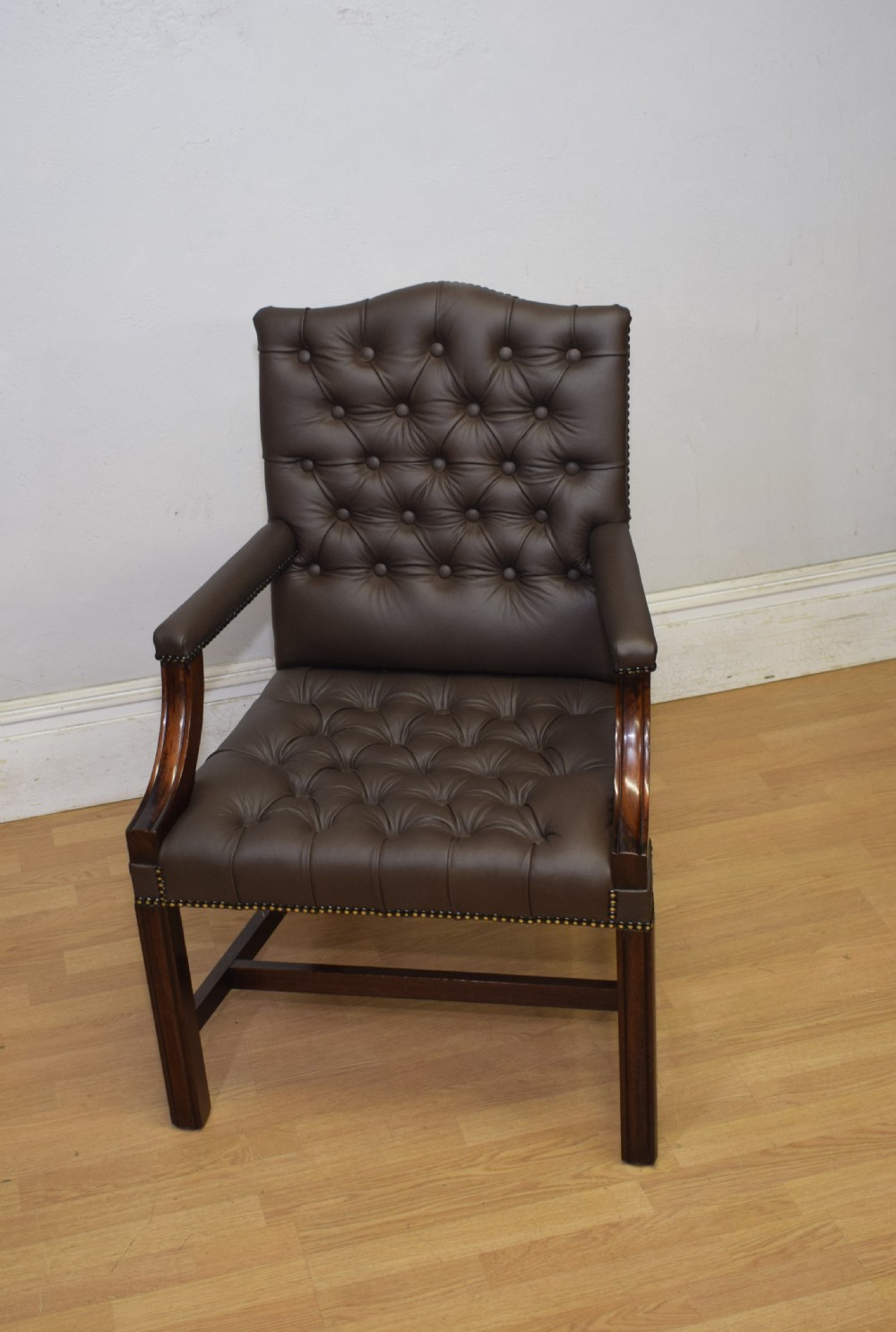  Gainsborough Library Chair View V