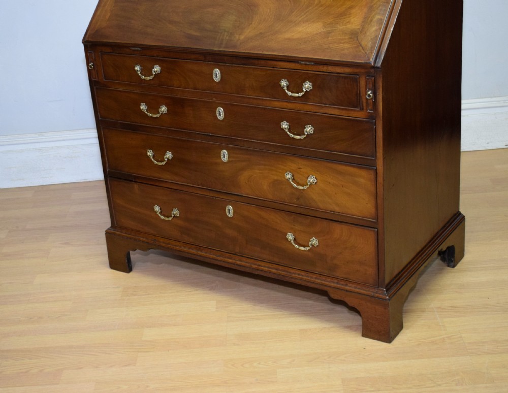 Georgian Period Mahogany Bureau View XIV